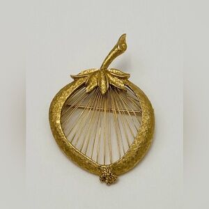 Vintage MONET Gold-tone Pomegranate Brooch/pin